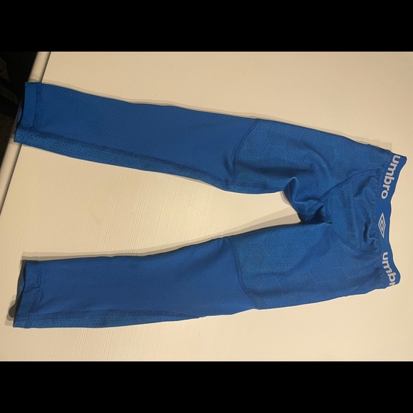 Boys umbro pants. Great base layer too. Size 4/5. - Picture 2 of 3